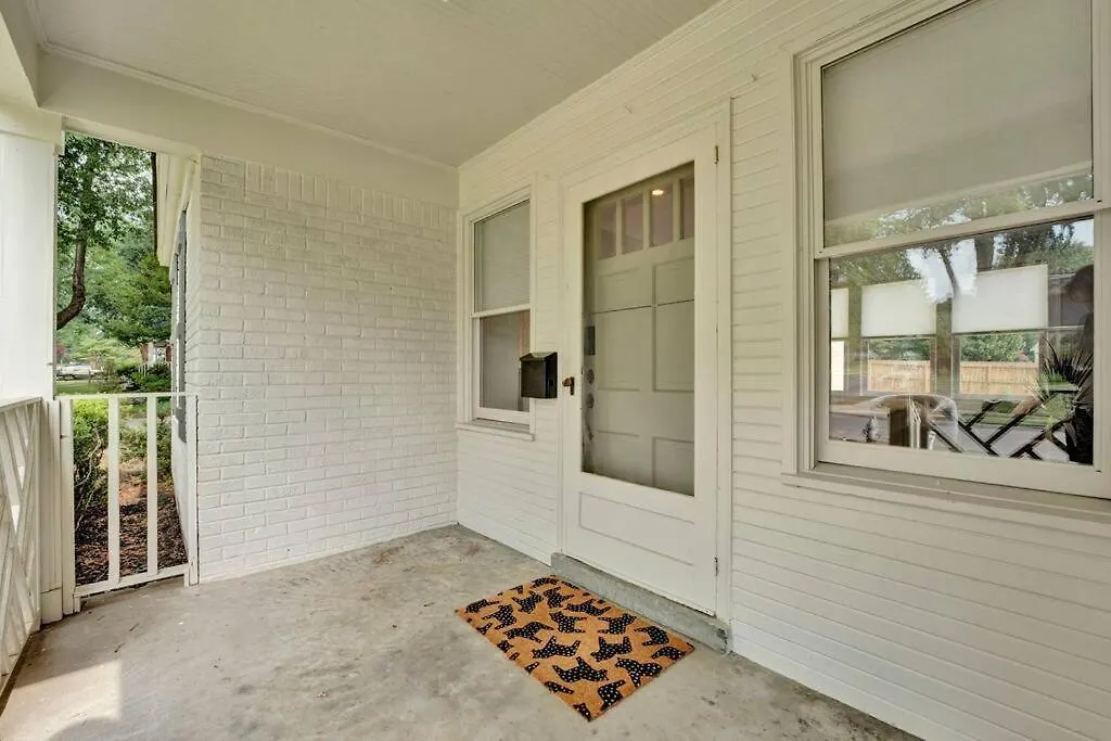 High Point Terrace Bungalow Memphis 0*,  USA